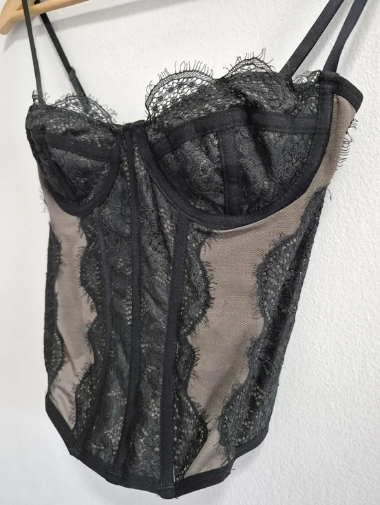 Out From Under Urban Outfitters Modern Love Lace Corset Size Small - Picture 4 of 7
